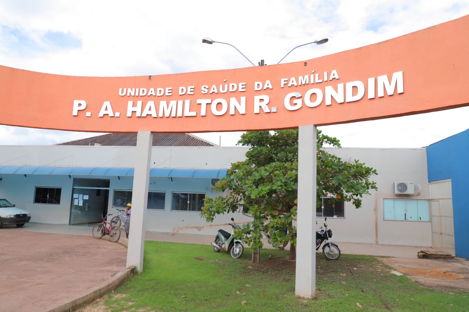 Ação conta com atendimento clínico e de enfermagem, distribuição de preservativos, pílula do dia seguinte e realização de testes rápidos 