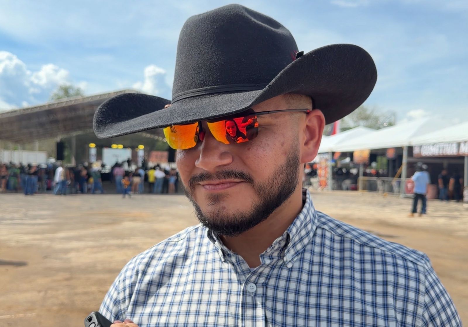 Felipe Solidade entrou no clima da festa e arrancou risadas do público