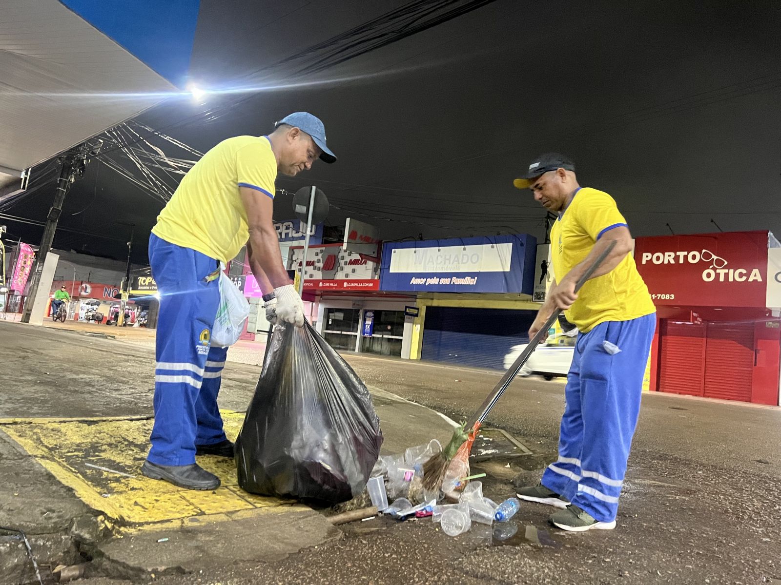 As ações contemplam varrição, coleta de resíduos e recolhimento de materiais descartados em todos os pontos oficiais da folia