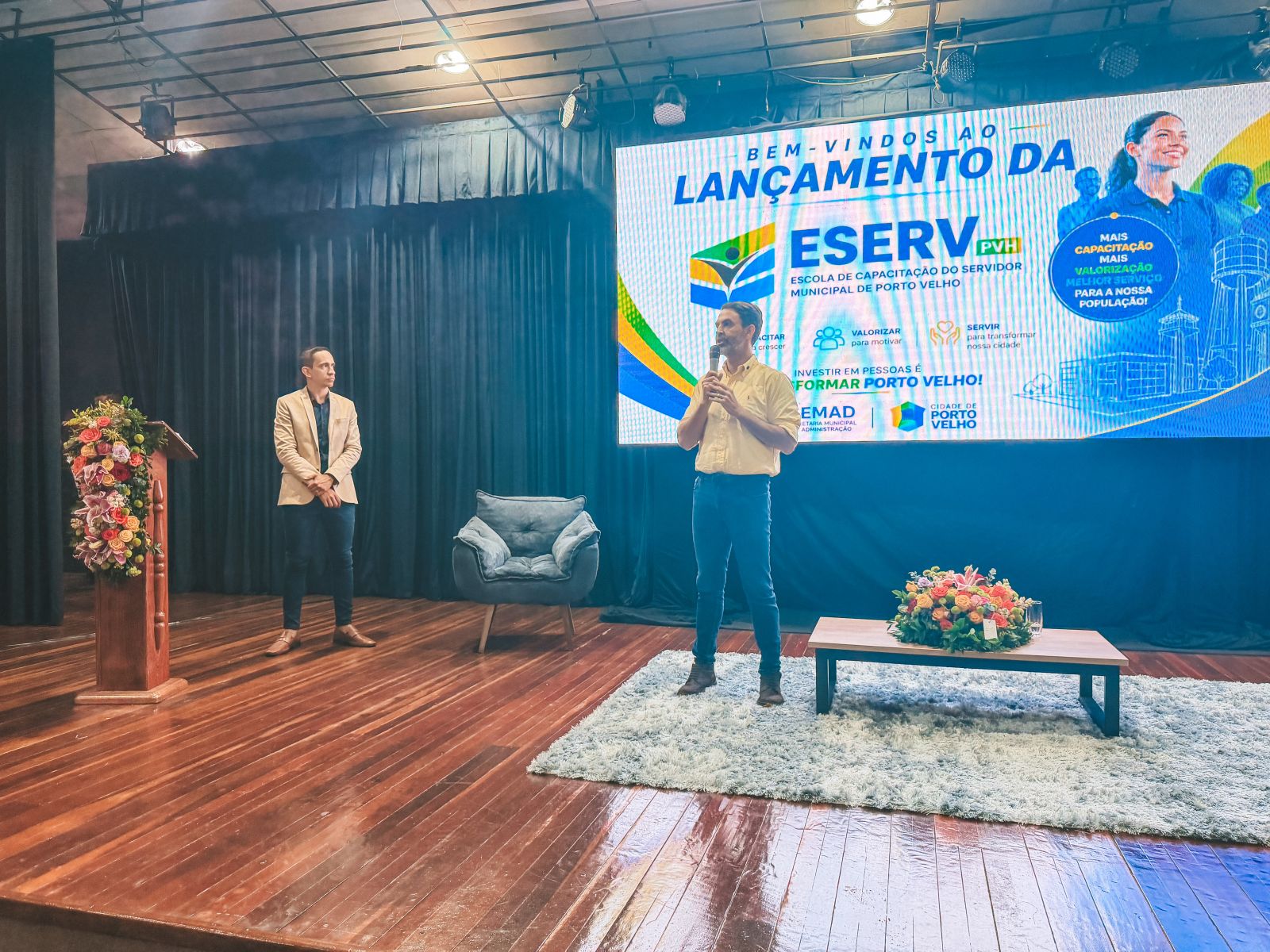 Léo Moraes destacou que a modernização da gestão exige servidores cada vez mais preparados