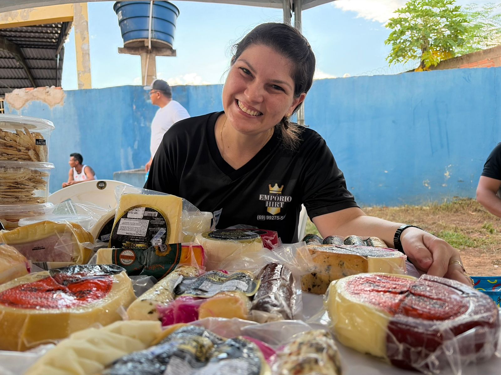 Keven Keite já participa de feiras livres e mantém um empório com produtos de pequenos produtores